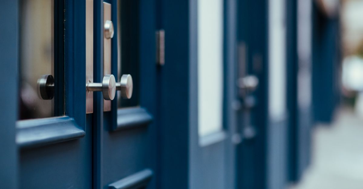Loose or Stuck Door Knob Lock? Here's What's Wrong — Elk Grove Village Locksmith