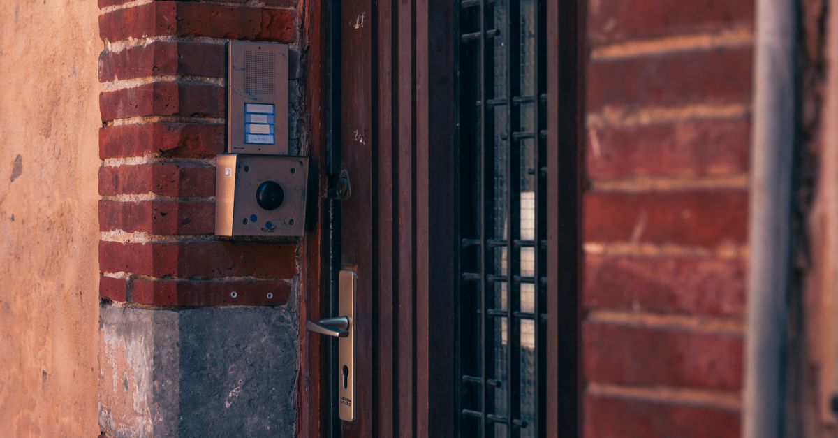 House Lockout Service — Elk Grove Village Locksmith