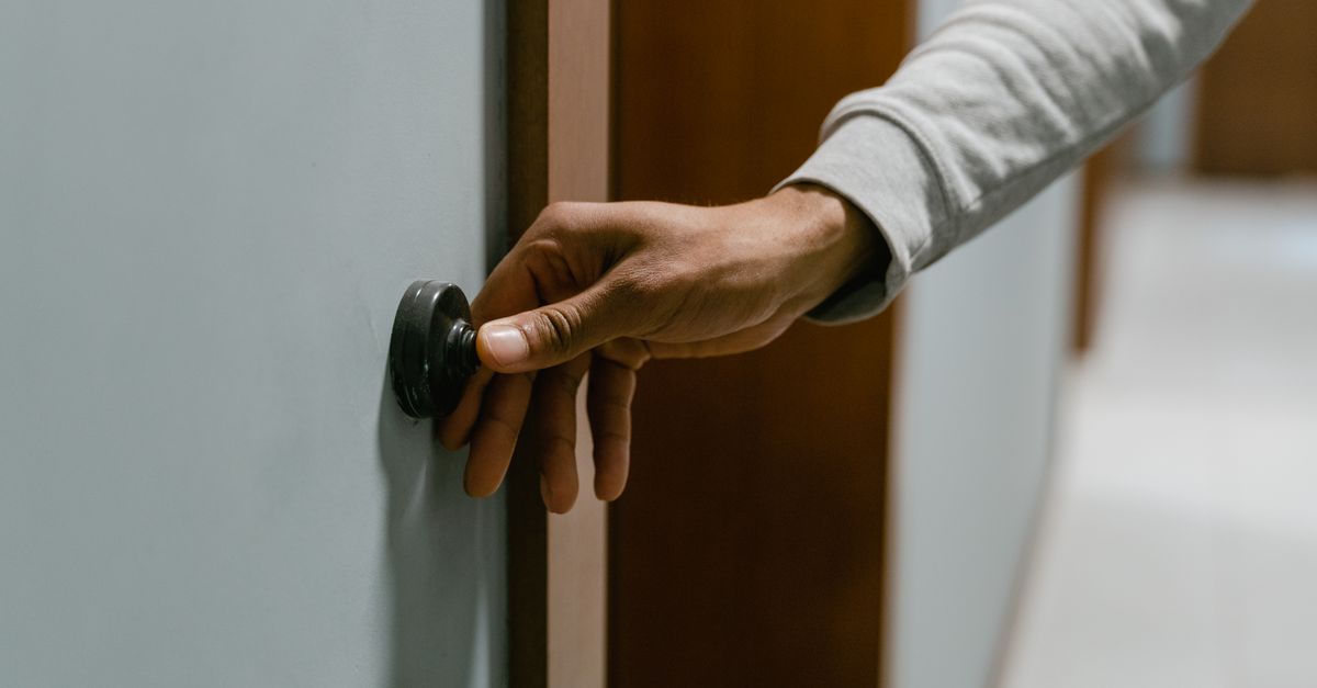 door security hardware — Elk Grove Village Locksmith