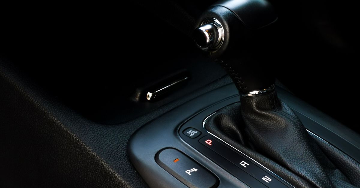 On-Site Transponder and Smart-Key Cutting and Programming — Elk Grove Village Locksmith