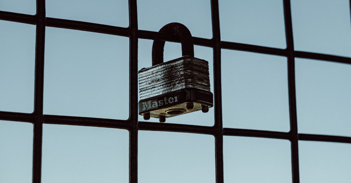 What Determines the Cost of a Commercial Lock Rekey — Elk Grove Village Locksmith